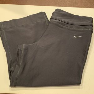 Nike Dri-Fit capris leggings